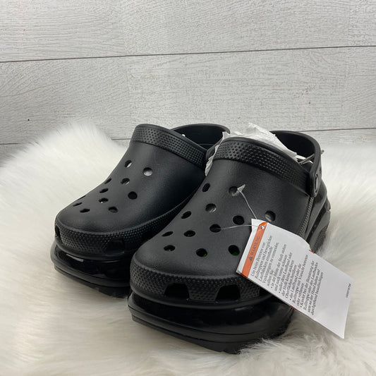 Shoes Heels Platform By Crocs In Black, Size: 6