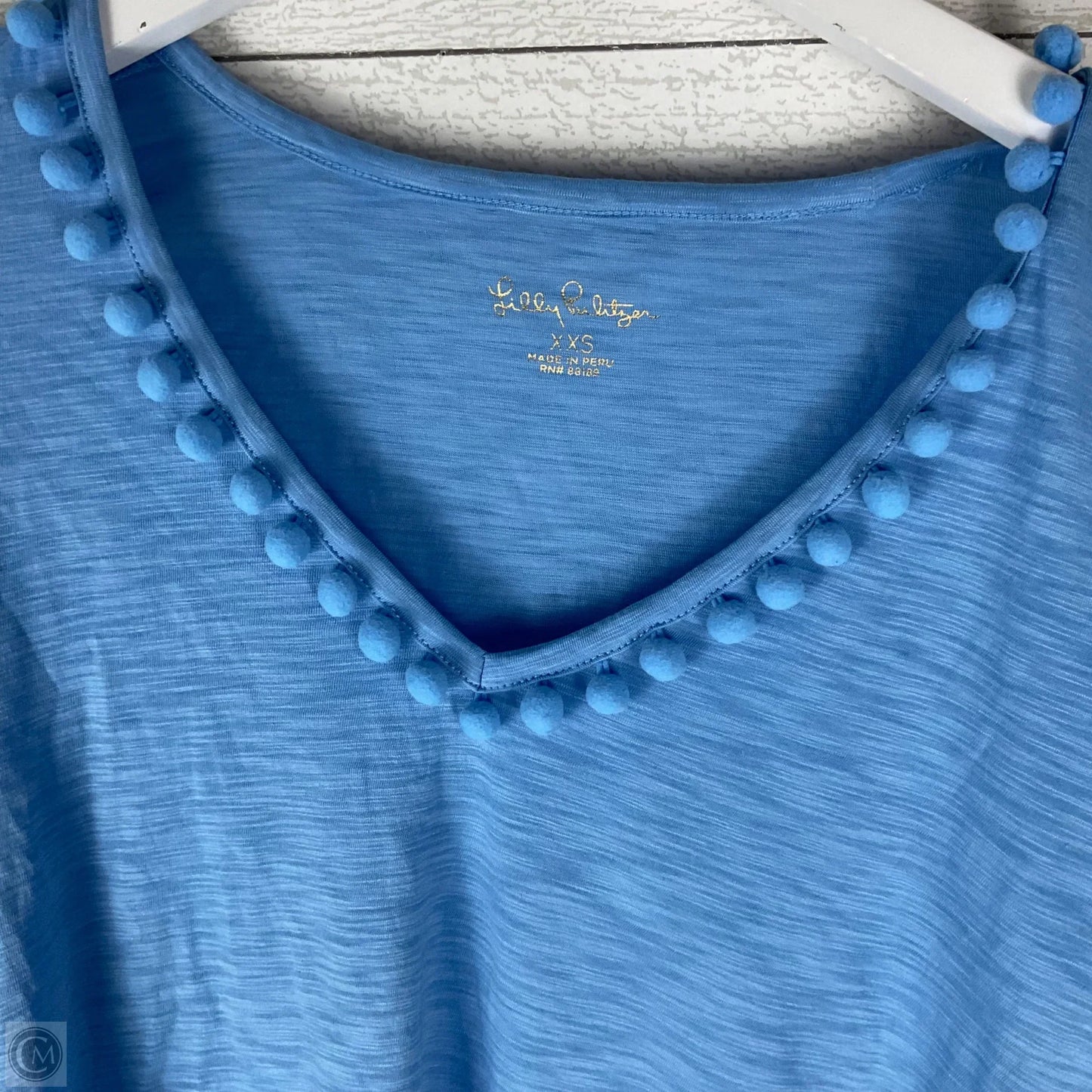 Top Short Sleeve Designer By Lilly Pulitzer In Blue, Size: Xxs