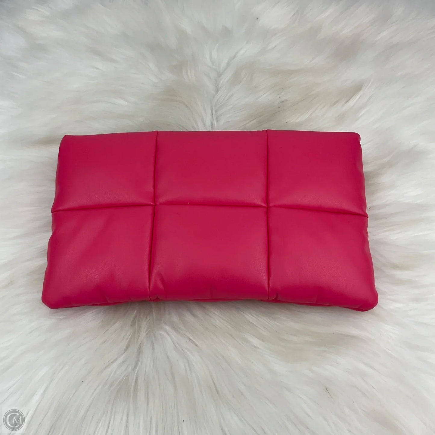 Clutch By Clothes Mentor, Size: Medium