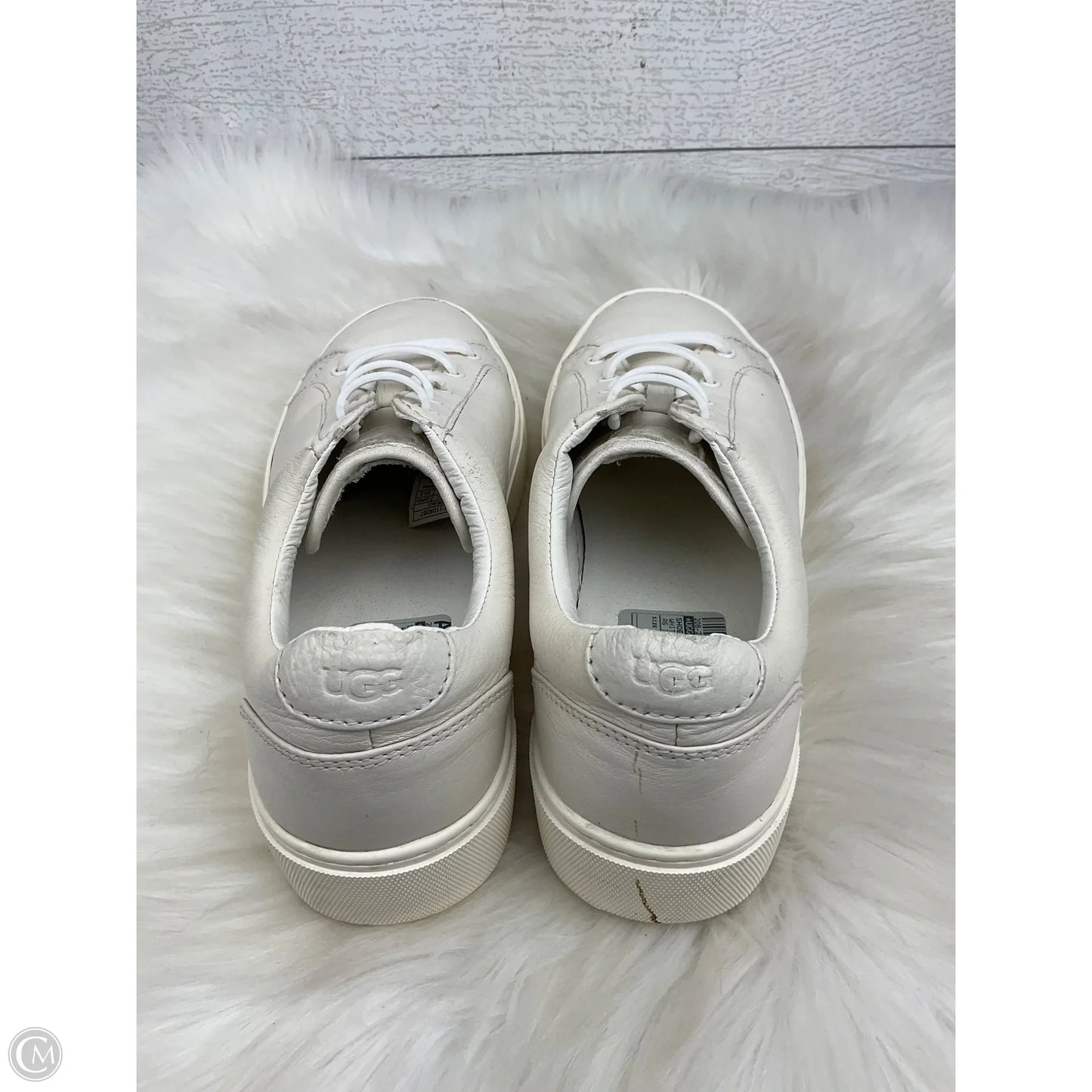 Shoes Designer By Ugg In White, Size: 7.5