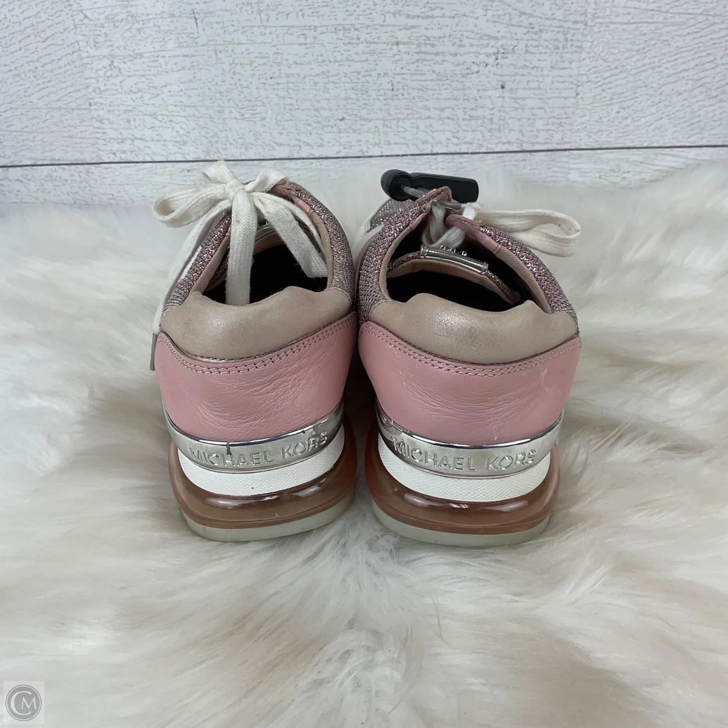 Shoes Designer By Michael Kors In Pink, Size: 9