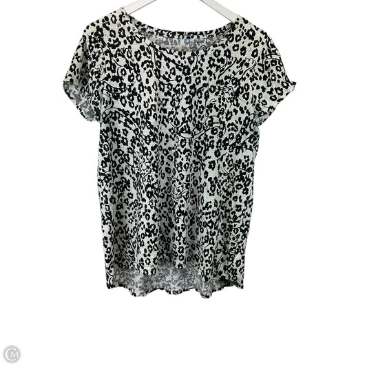 Top Short Sleeve Designer By Lilly Pulitzer In Animal Print, Size: L