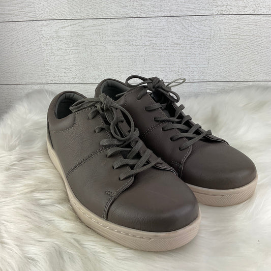 Shoes Designer By Cole-haan  Size: 8.5