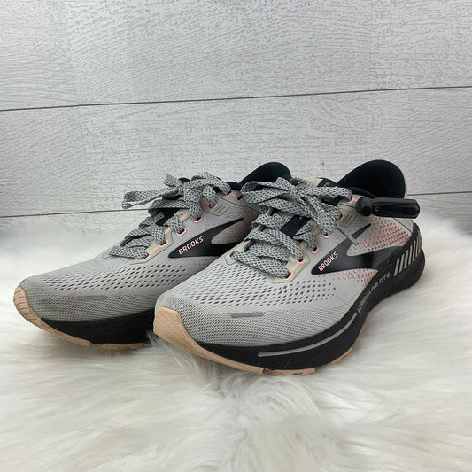 Shoes Athletic By Brooks In Grey, Size: 9.5