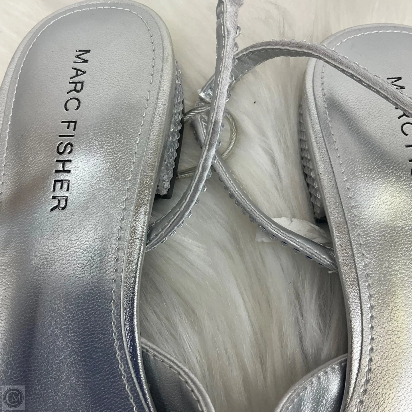 Shoes Flats By Marc Fisher In Silver, Size: 7