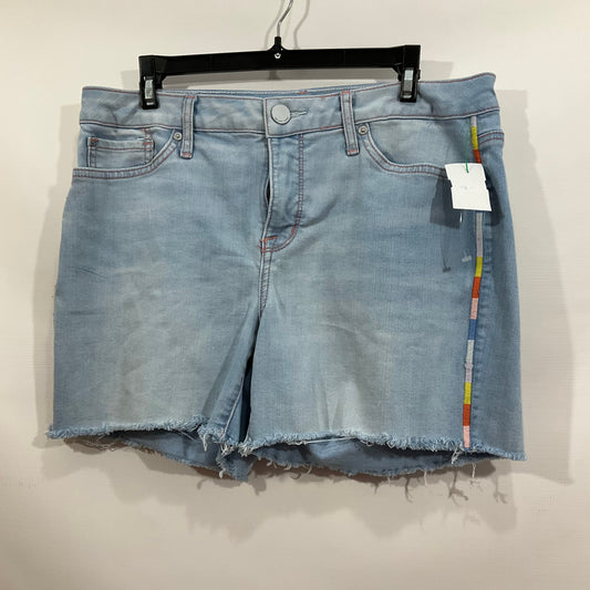 SHORTS by SEVEN 7 In BLUE DENIM, Size: 6