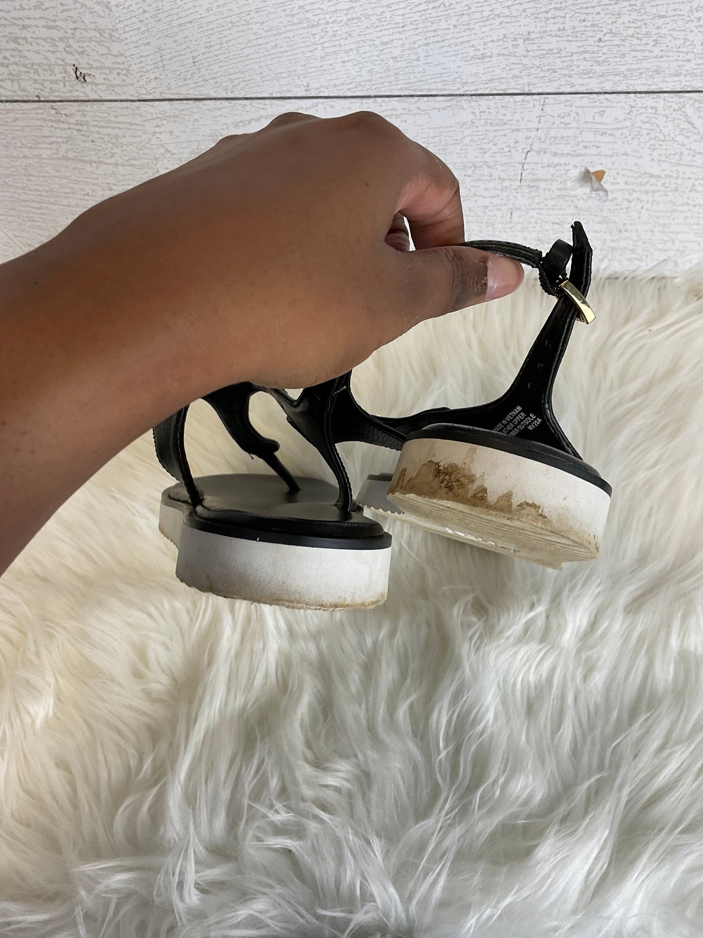 Black Sandals Flats Michael By Michael Kors, Size 7