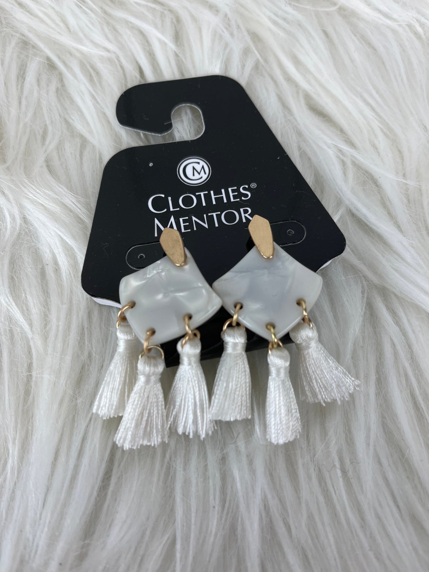 Earrings Dangle/drop Clothes Mentor