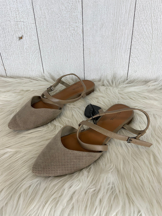 Shoes Flats By Indigo Rd In Tan, Size: 8