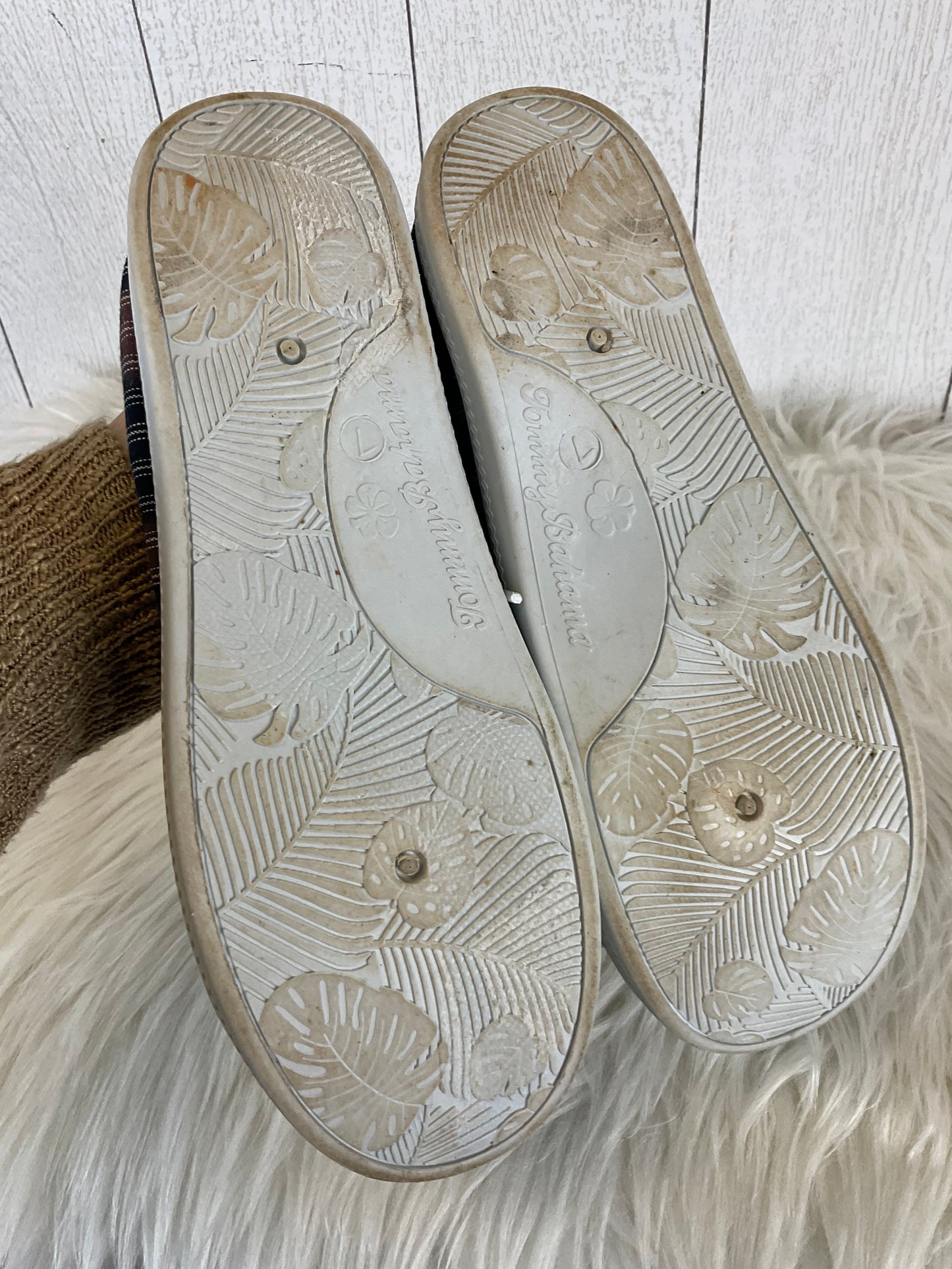 Shoes Flats By Tommy Bahama In Navy, Size: 7