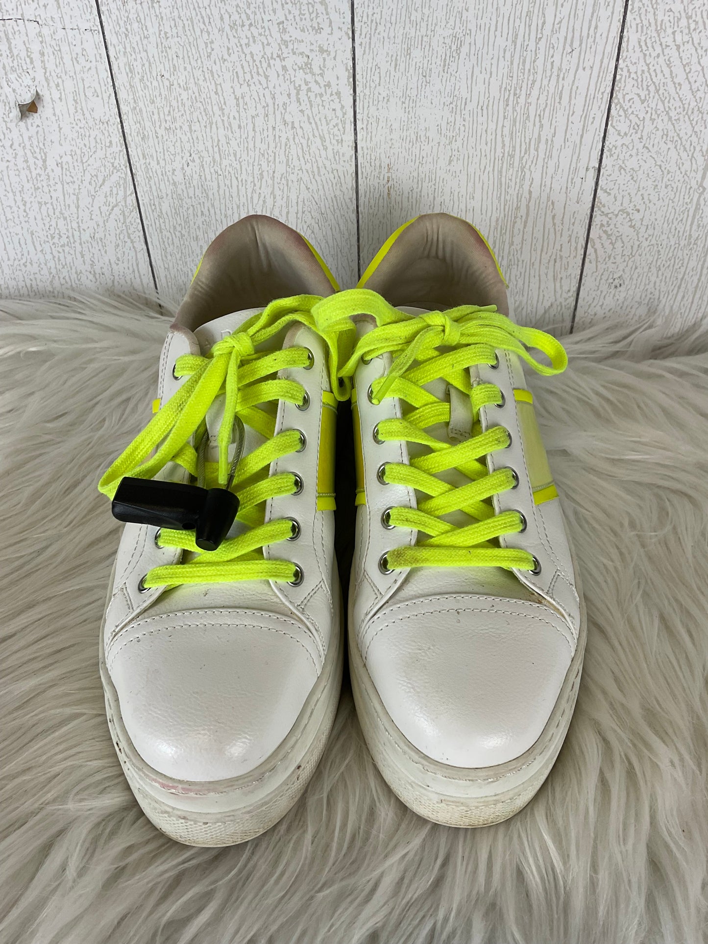 Shoes Sneakers By Aldo In White, Size: 8.5