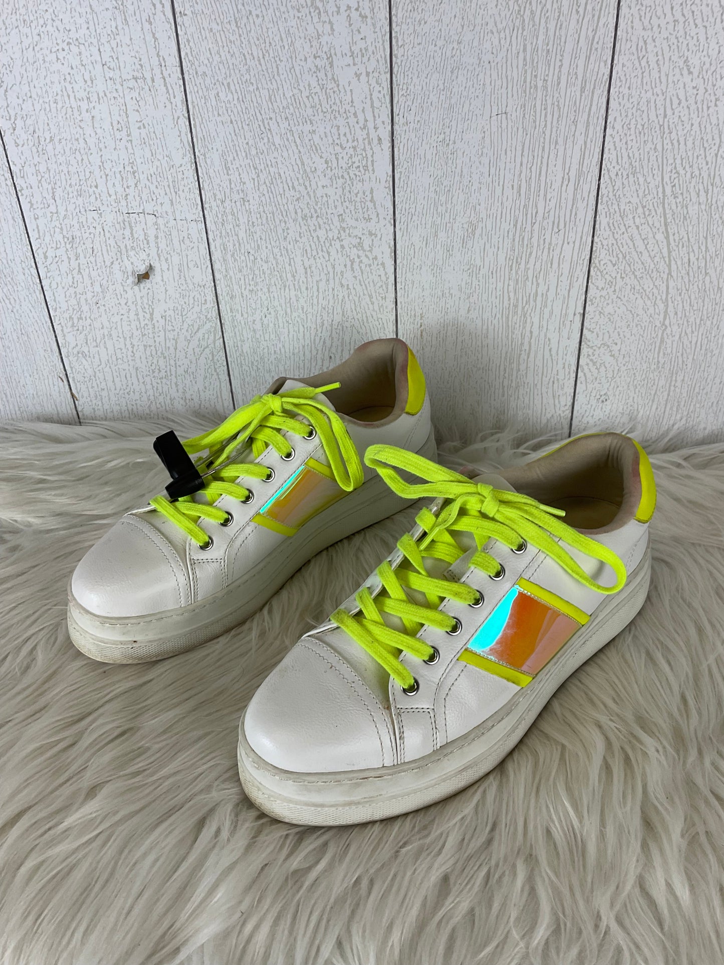 Shoes Sneakers By Aldo In White, Size: 8.5