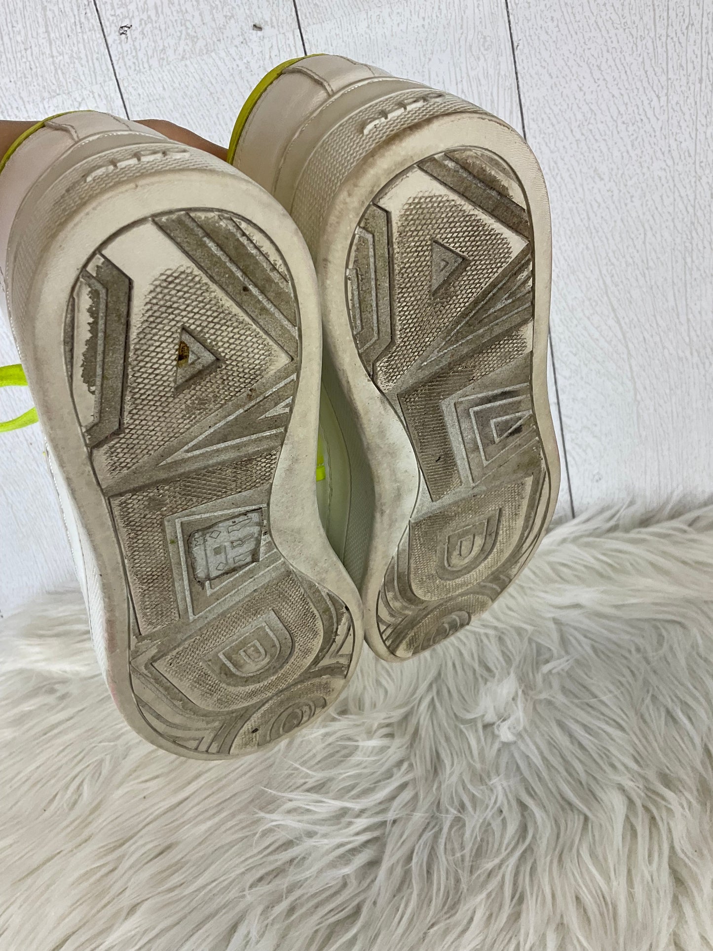 Shoes Sneakers By Aldo In White, Size: 8.5