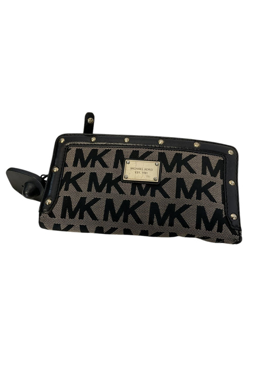 Wallet Designer By Michael Kors  Size: Medium