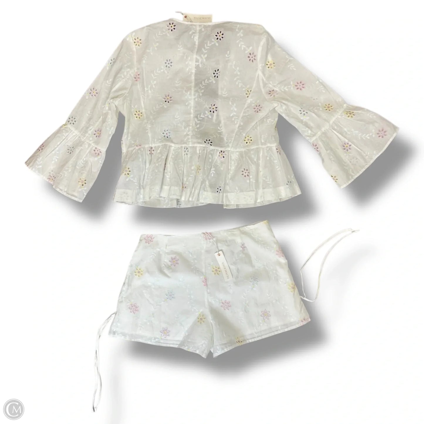 Shorts Set By Olivaceous In White, Size: L