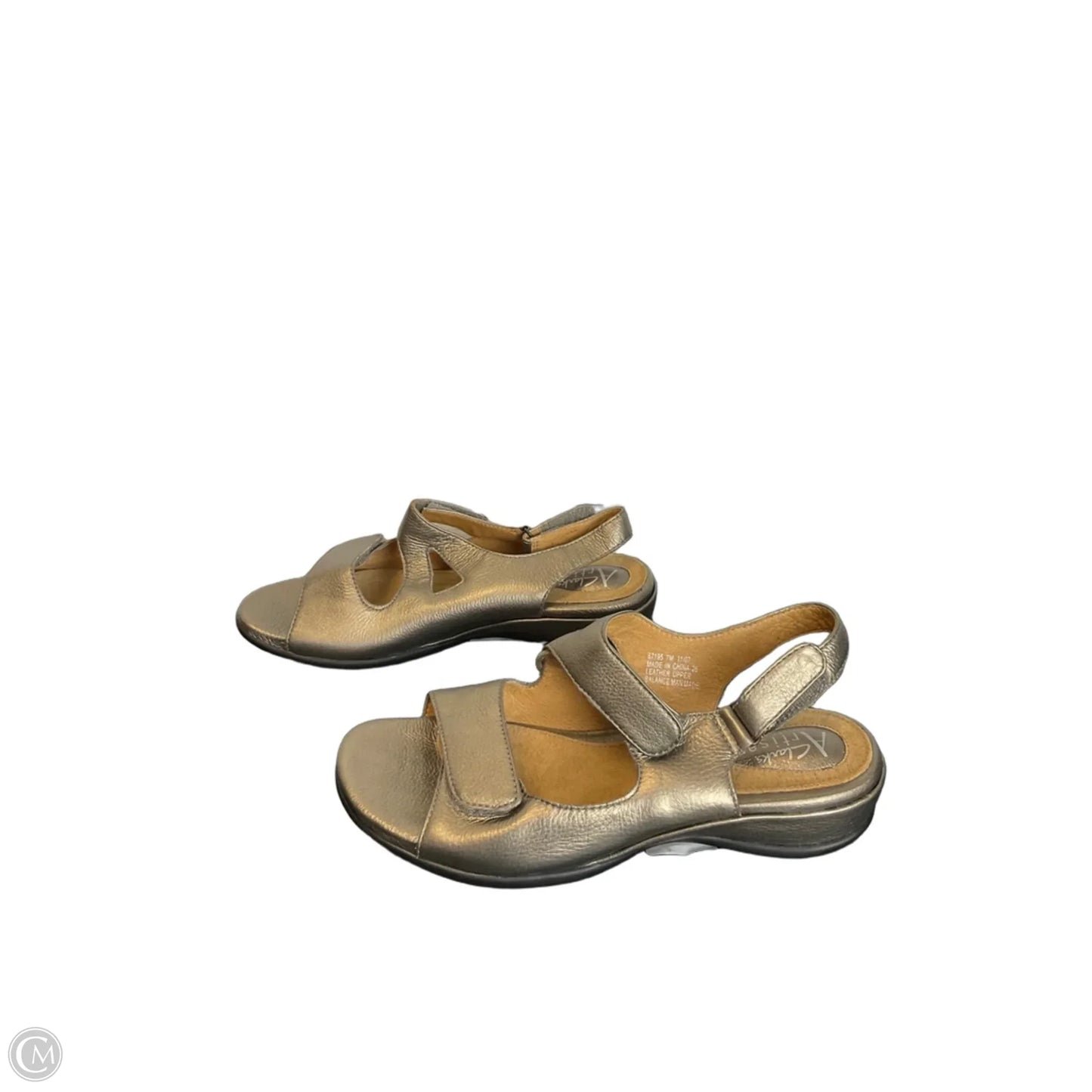 Sandals Flats By Clarks In Gold, Size: 7