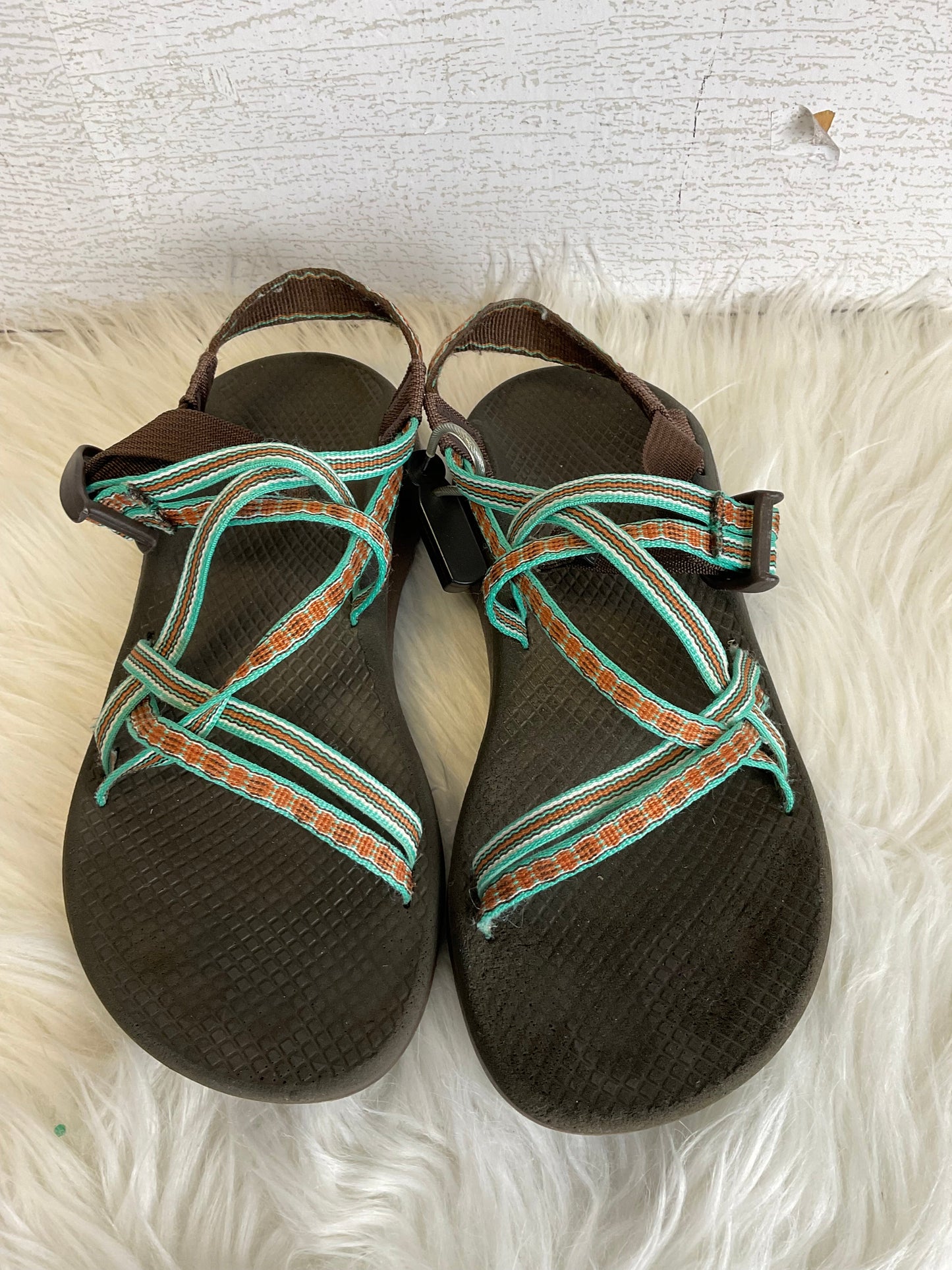 Brown Sandals Flats Chacos, Size 8