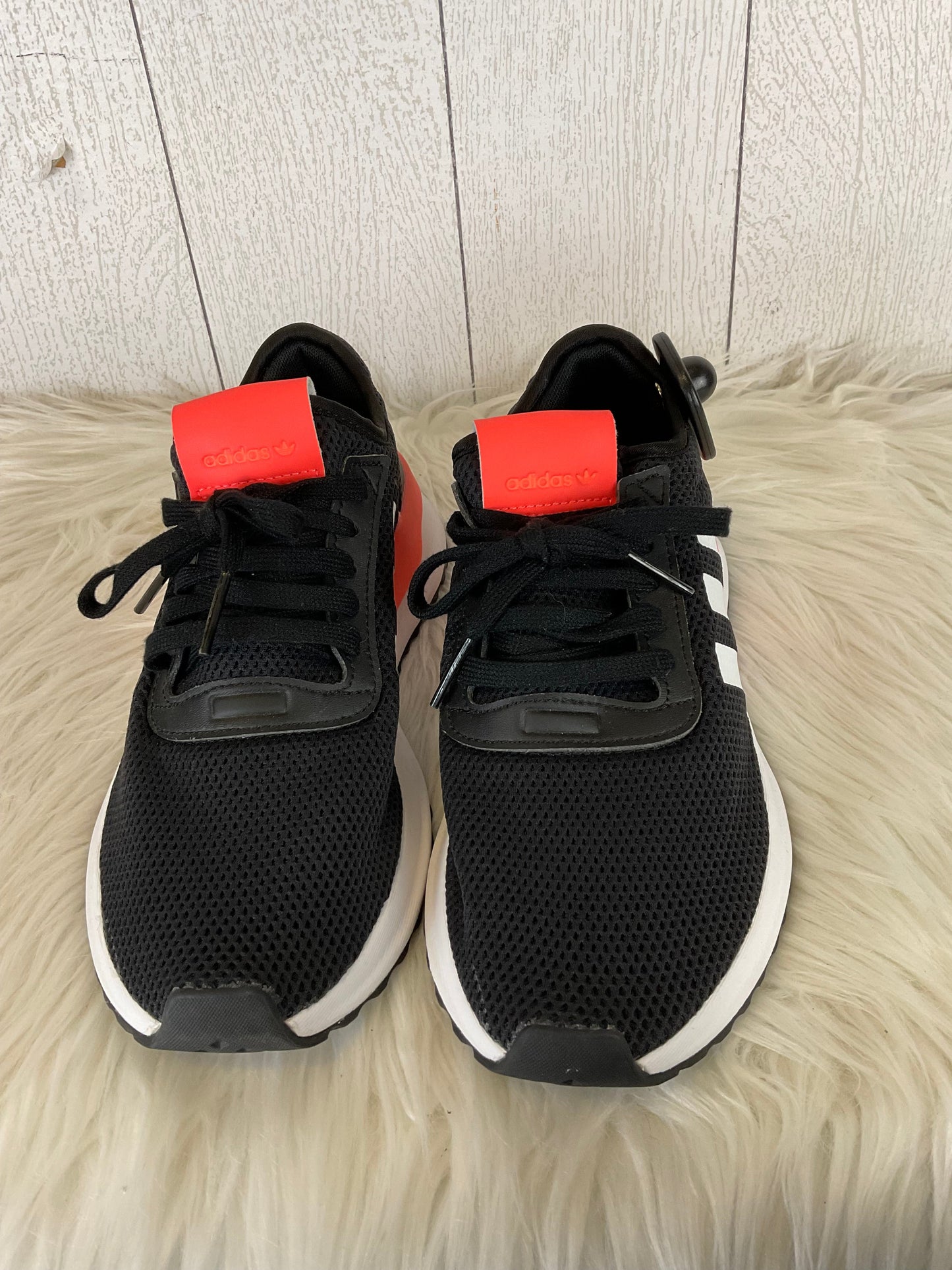 Shoes Athletic By Adidas In Black, Size: 6.5