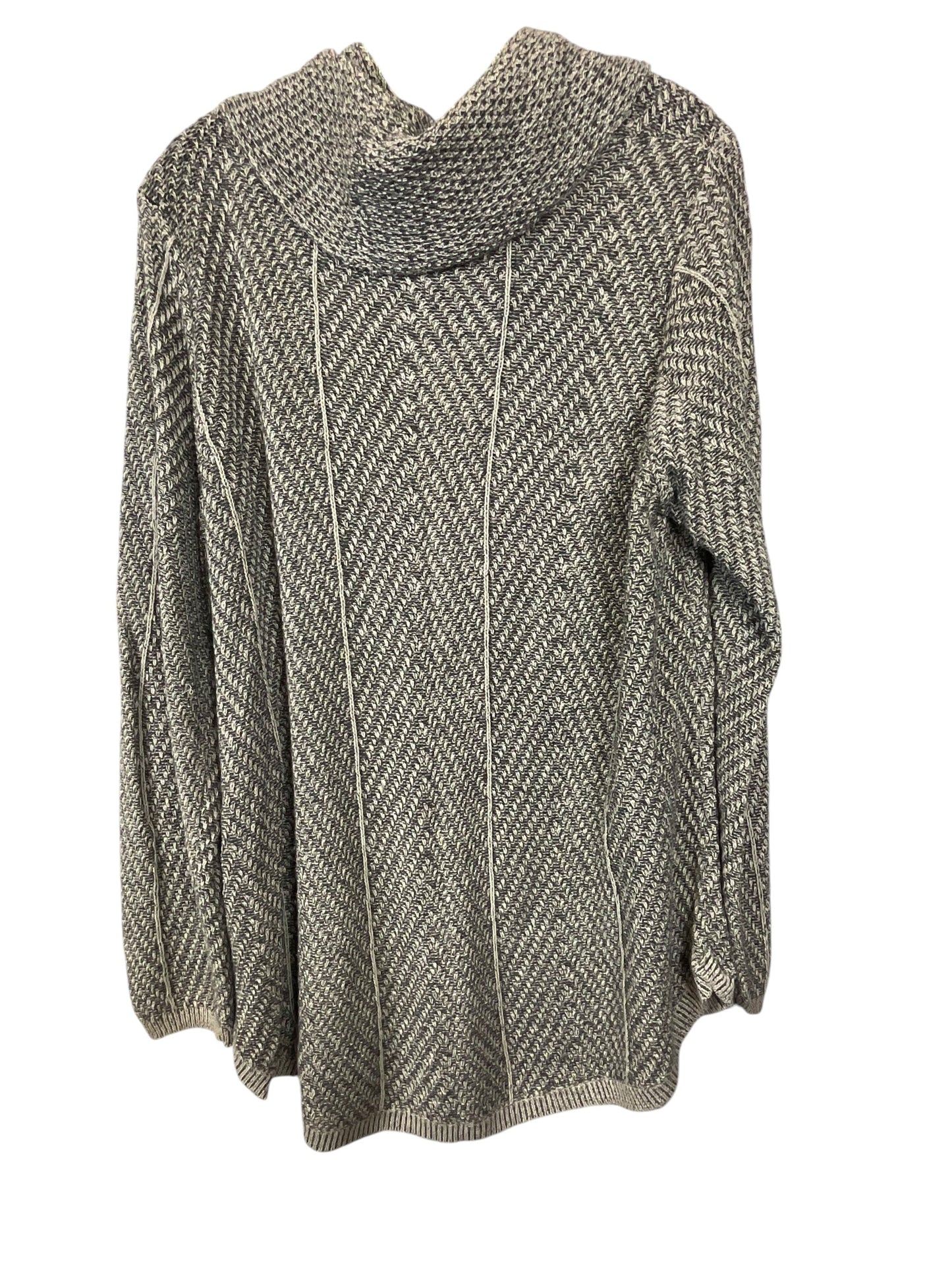 Sweater By Eight Eight Eight In Grey, Size: 1x