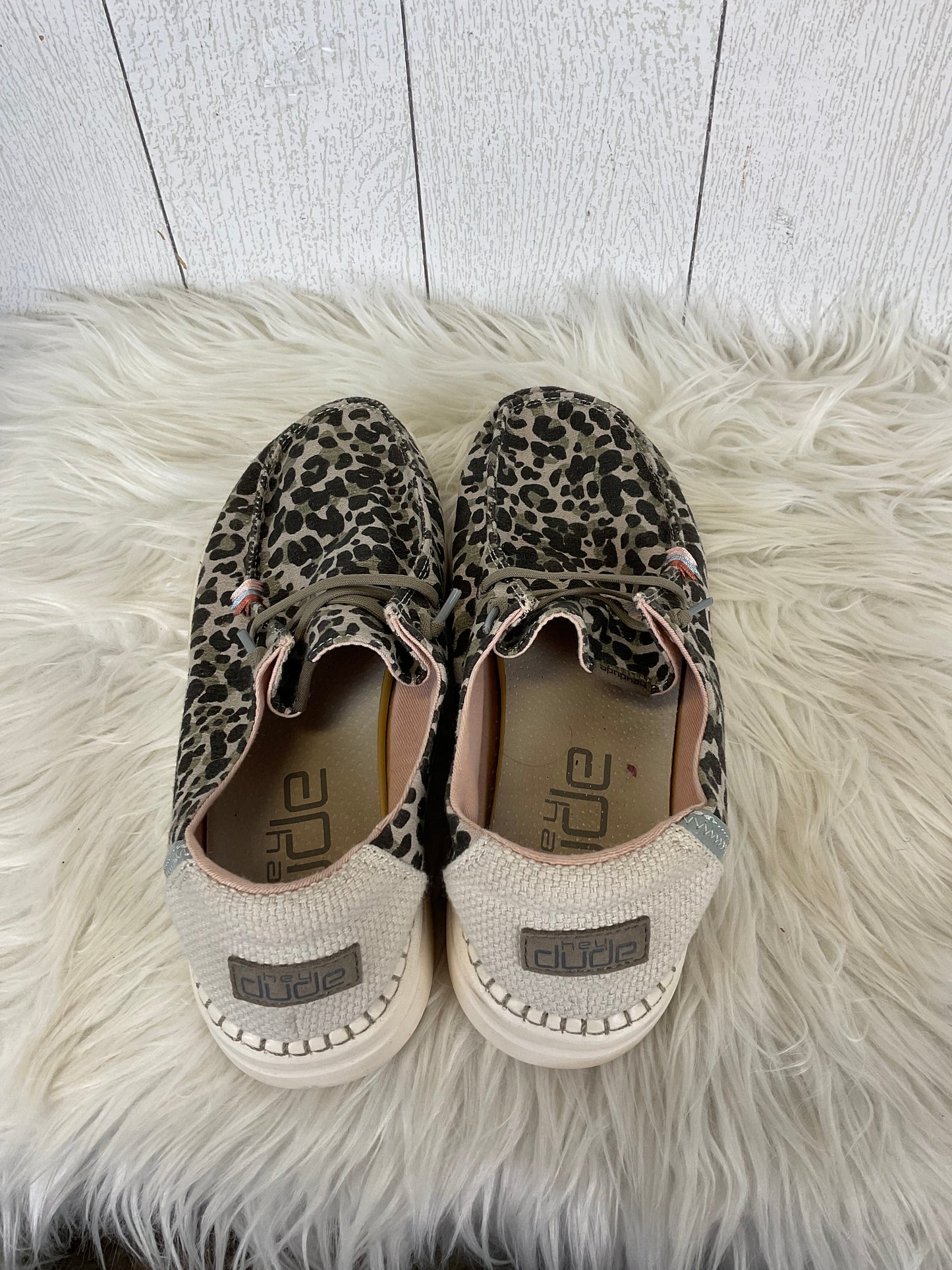 Shoes Flats By Hey Dude In Animal Print, Size: 9