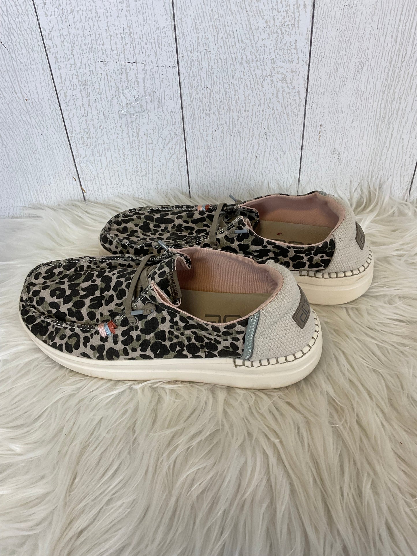 Shoes Flats By Hey Dude In Animal Print, Size: 9