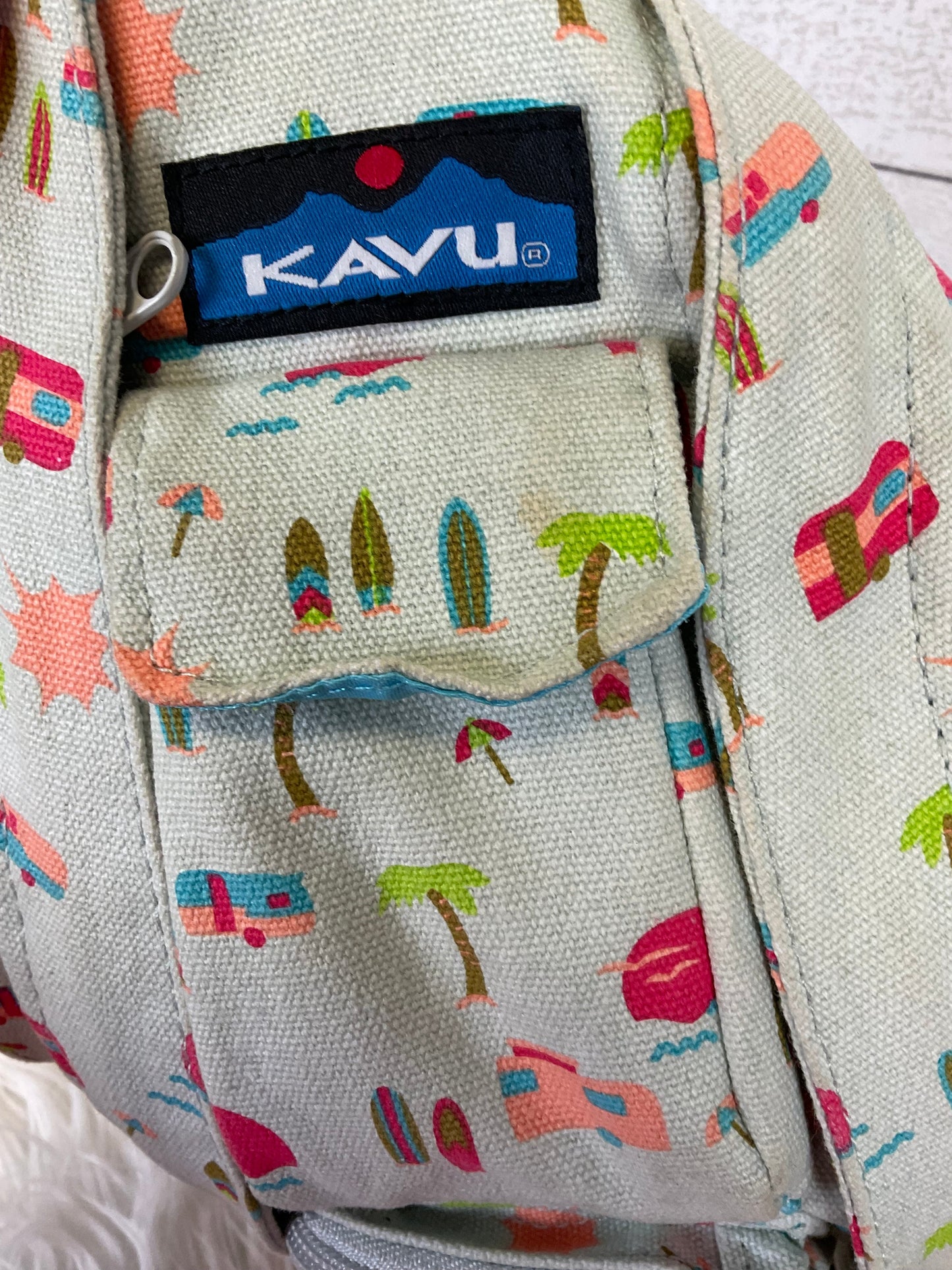 Crossbody By Kavu, Size: Medium