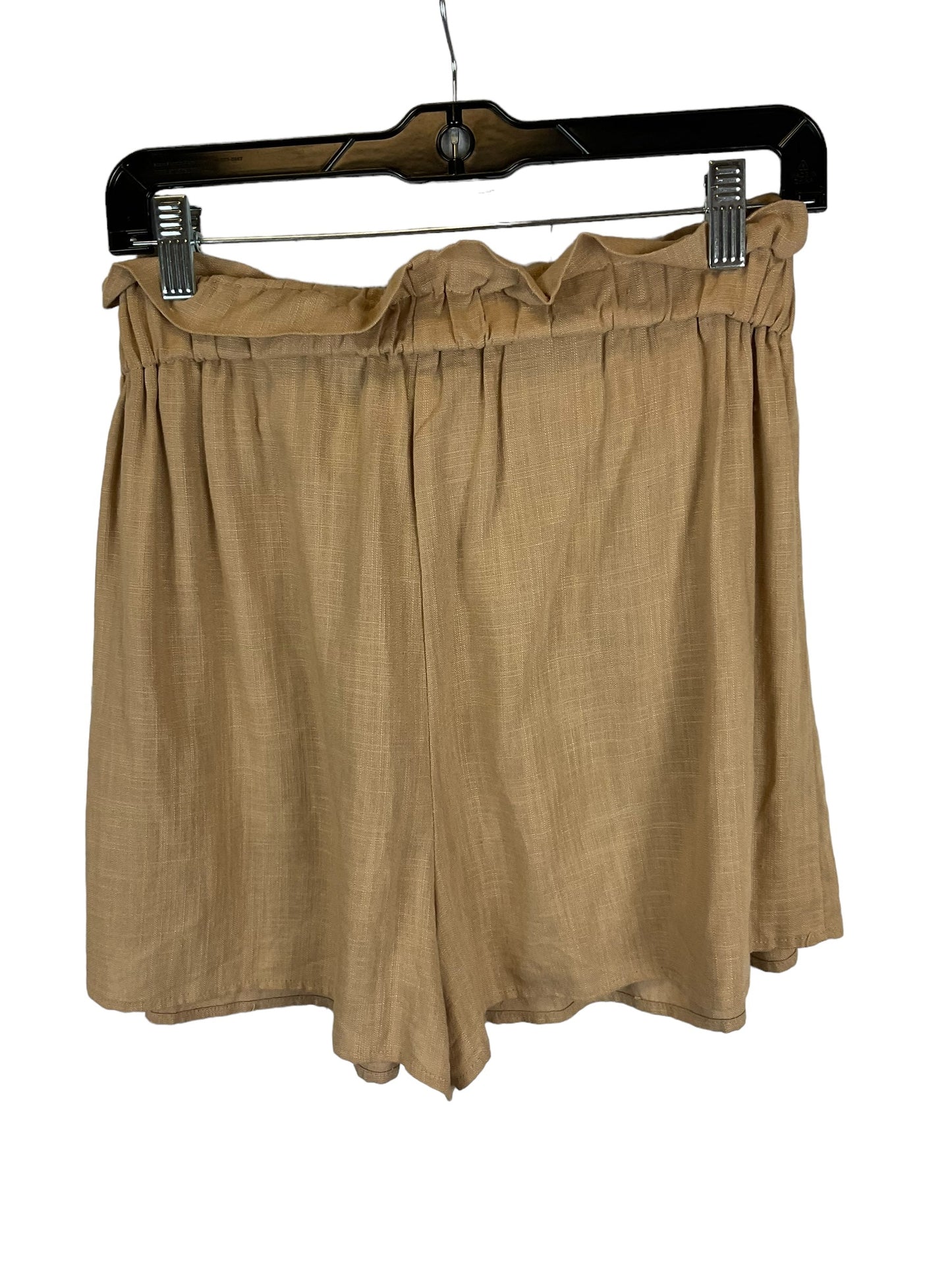 Tan Shorts Aakaa, Size M