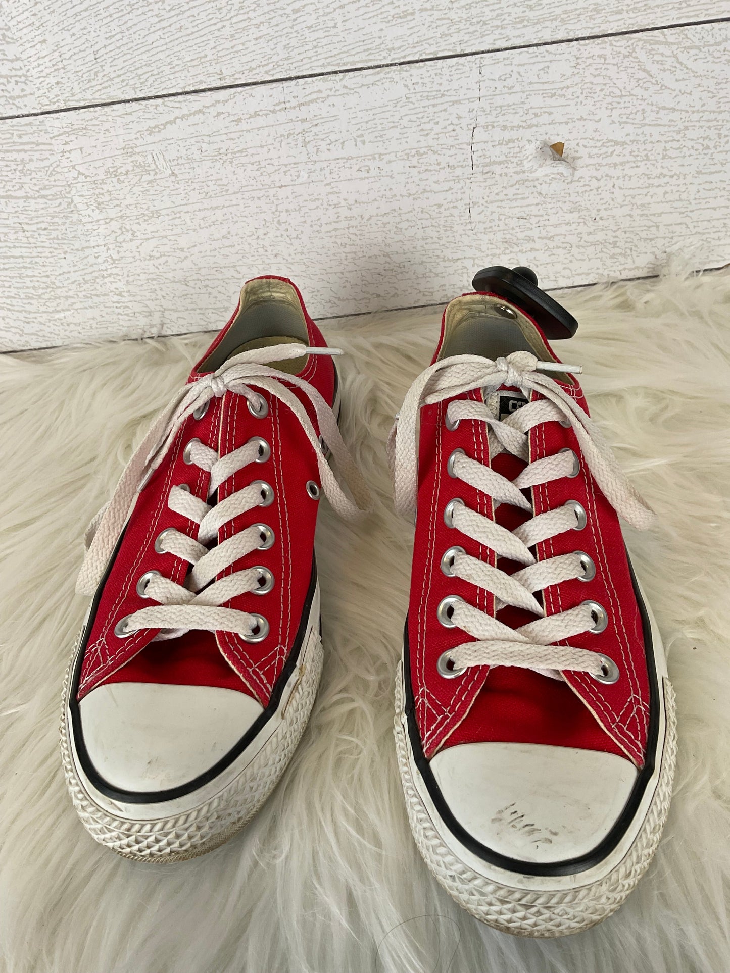 Red Shoes Sneakers Converse, Size 7