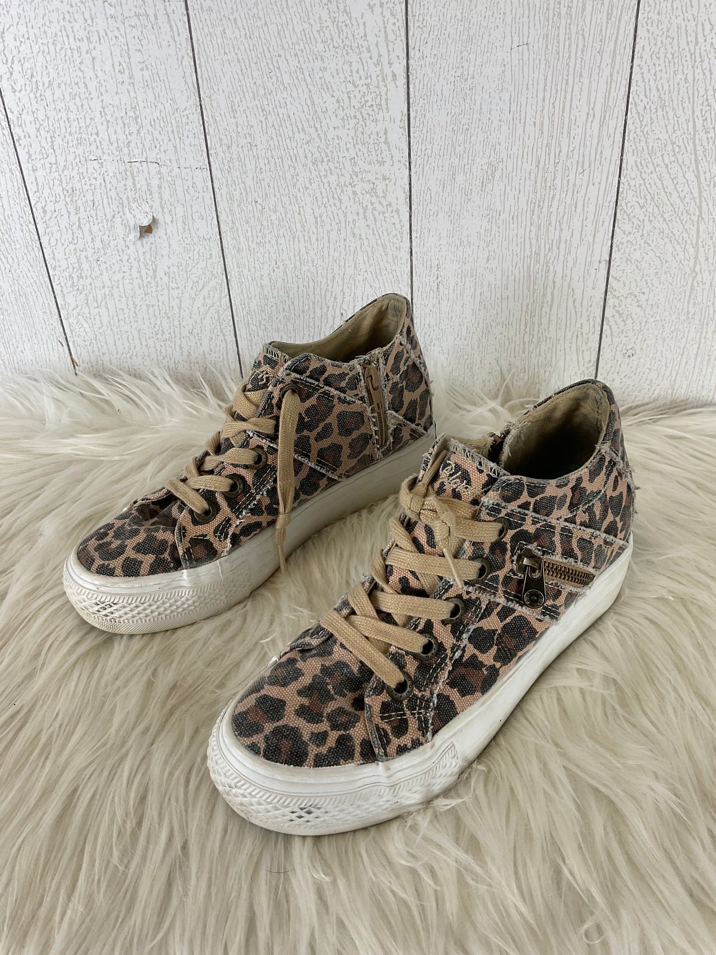 Shoes Sneakers By Blowfish In Animal Print, Size: 6