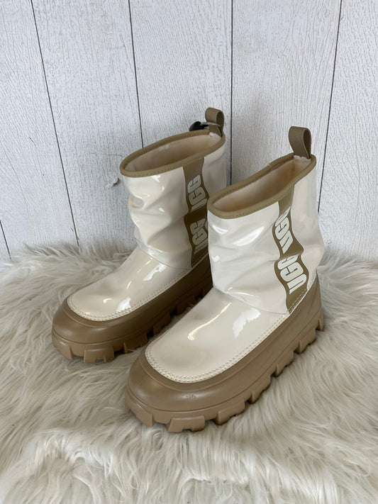 Boots Designer By Ugg In White, Size: 8