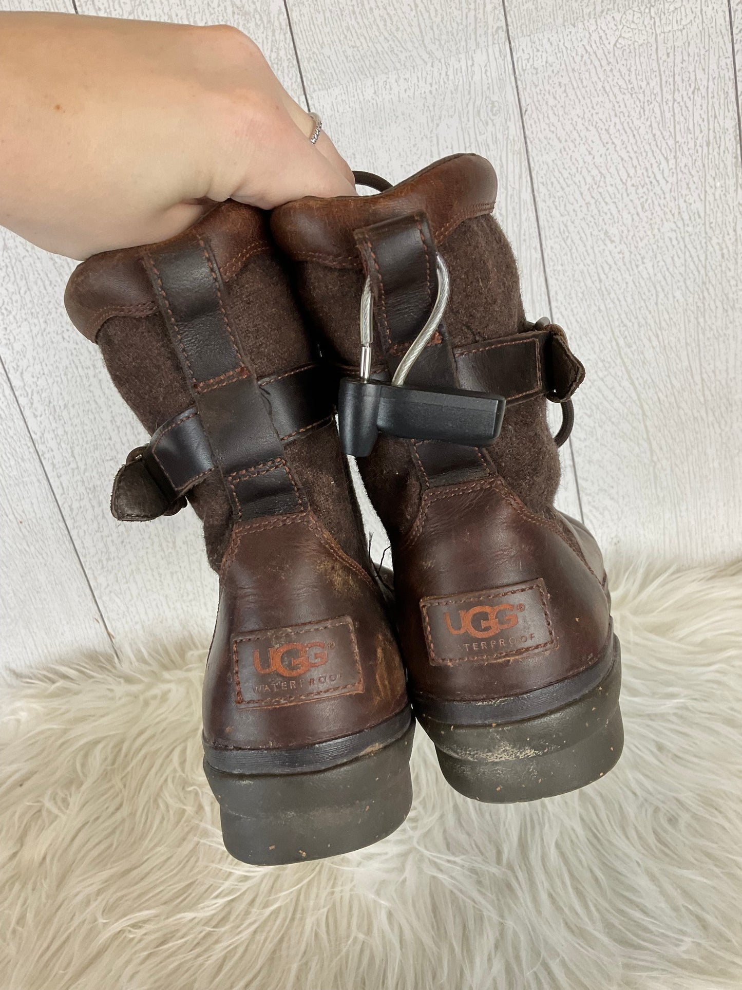 Boots Designer By Ugg In Brown, Size: 8.5