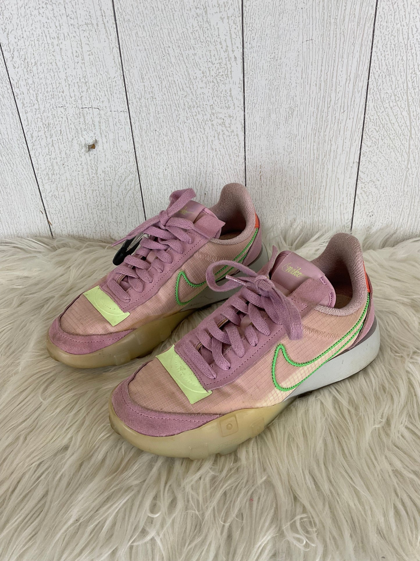 Shoes Athletic By Nike In Pink, Size: 7.5