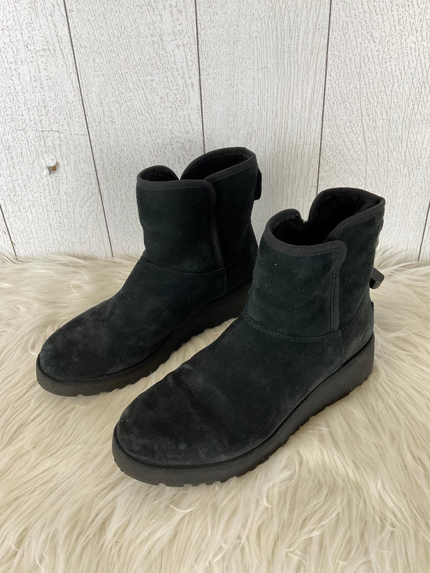 Boots Designer By Ugg In Black, Size: 7