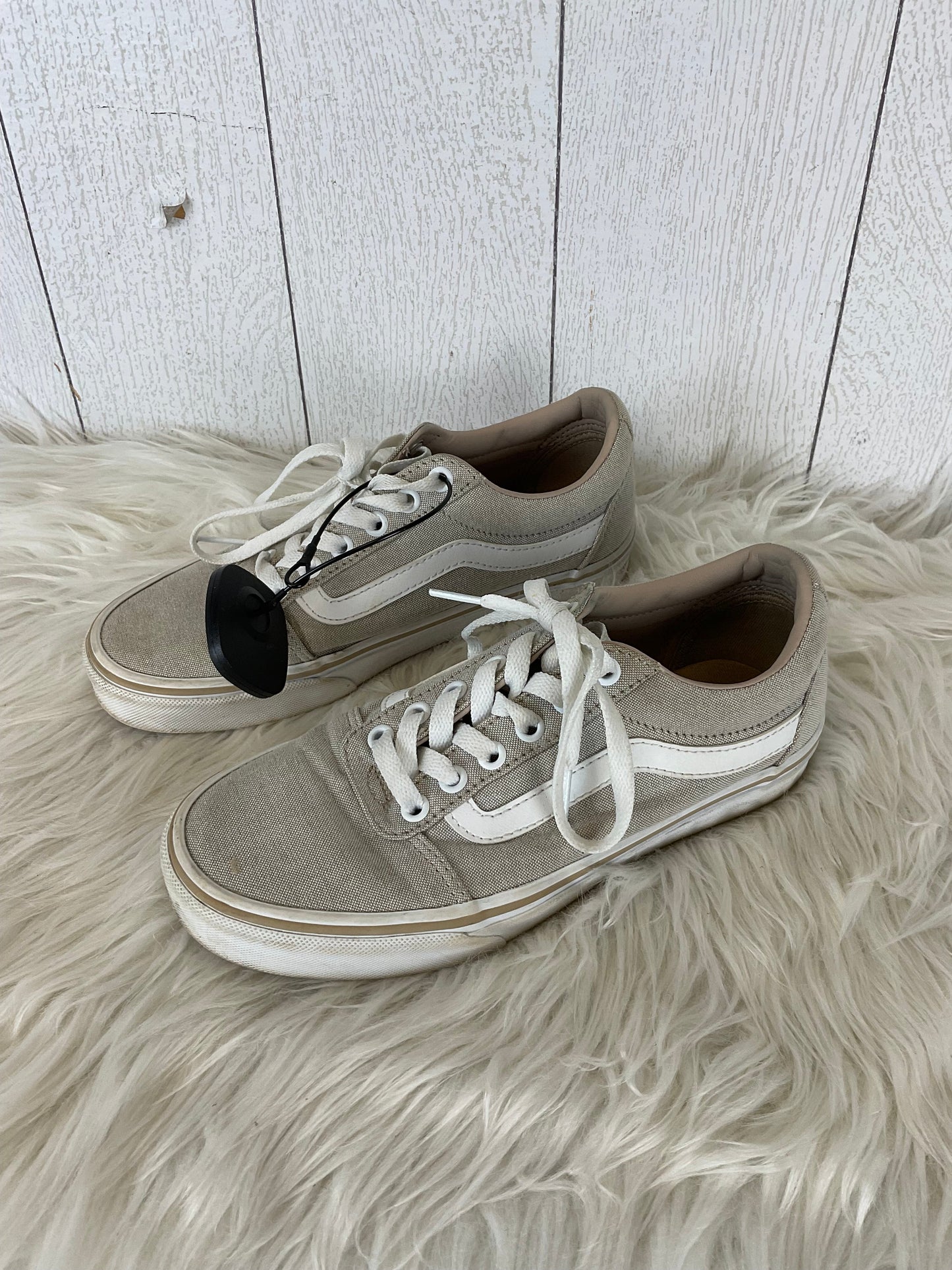 Shoes Flats By Vans In Tan, Size: 6.5