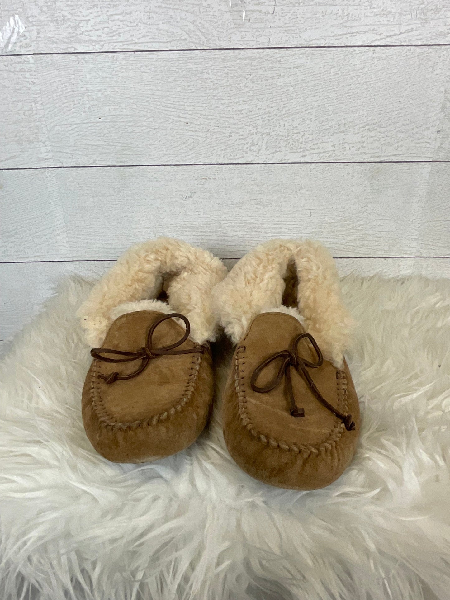 Shoes Designer By Ugg In Tan, Size: 10