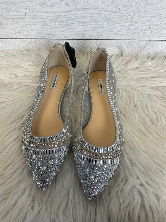 Shoes Flats By Alex Marie In Silver, Size: 7.5