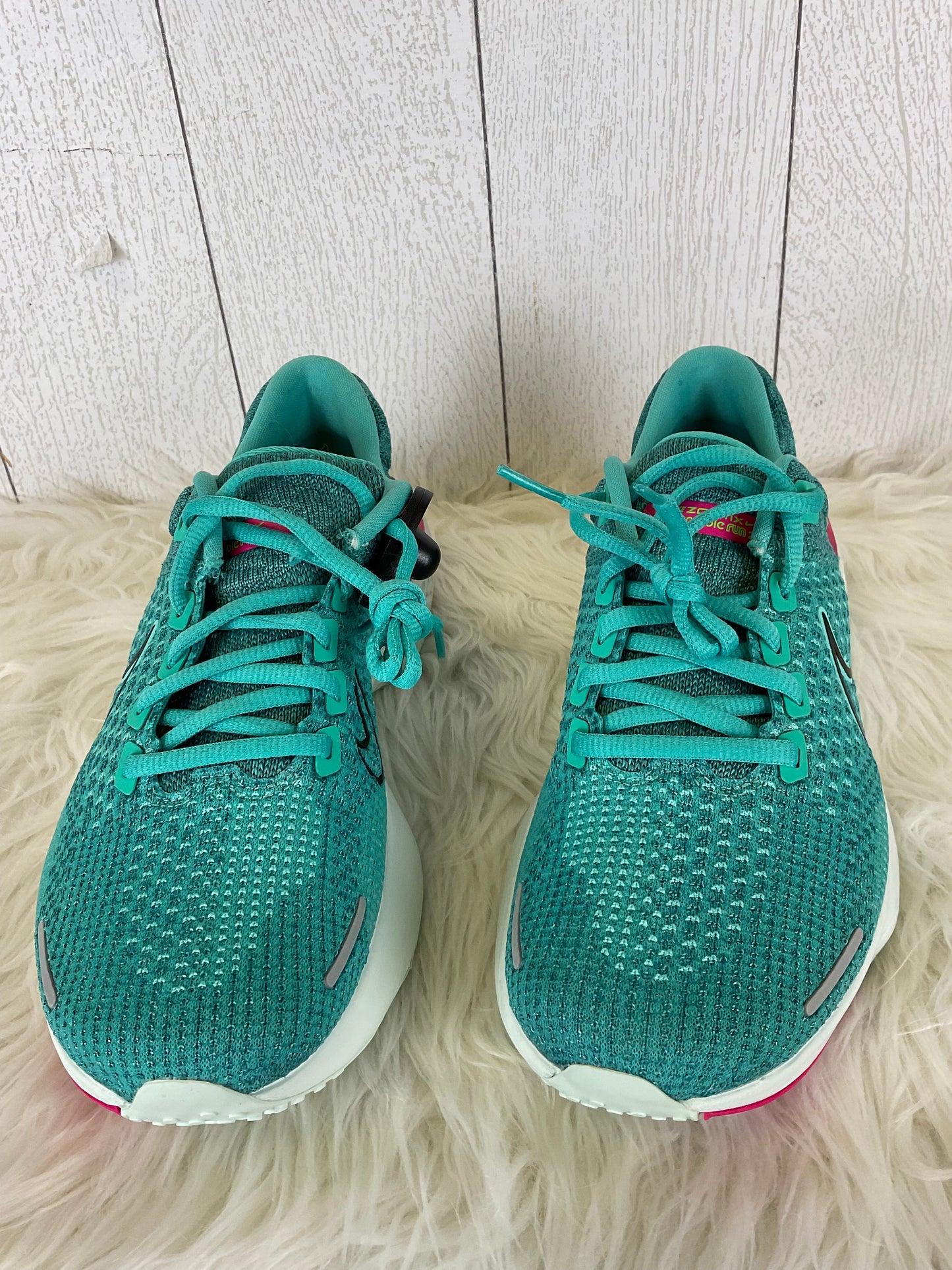 Shoes Athletic By Nike In Teal, Size: 9.5