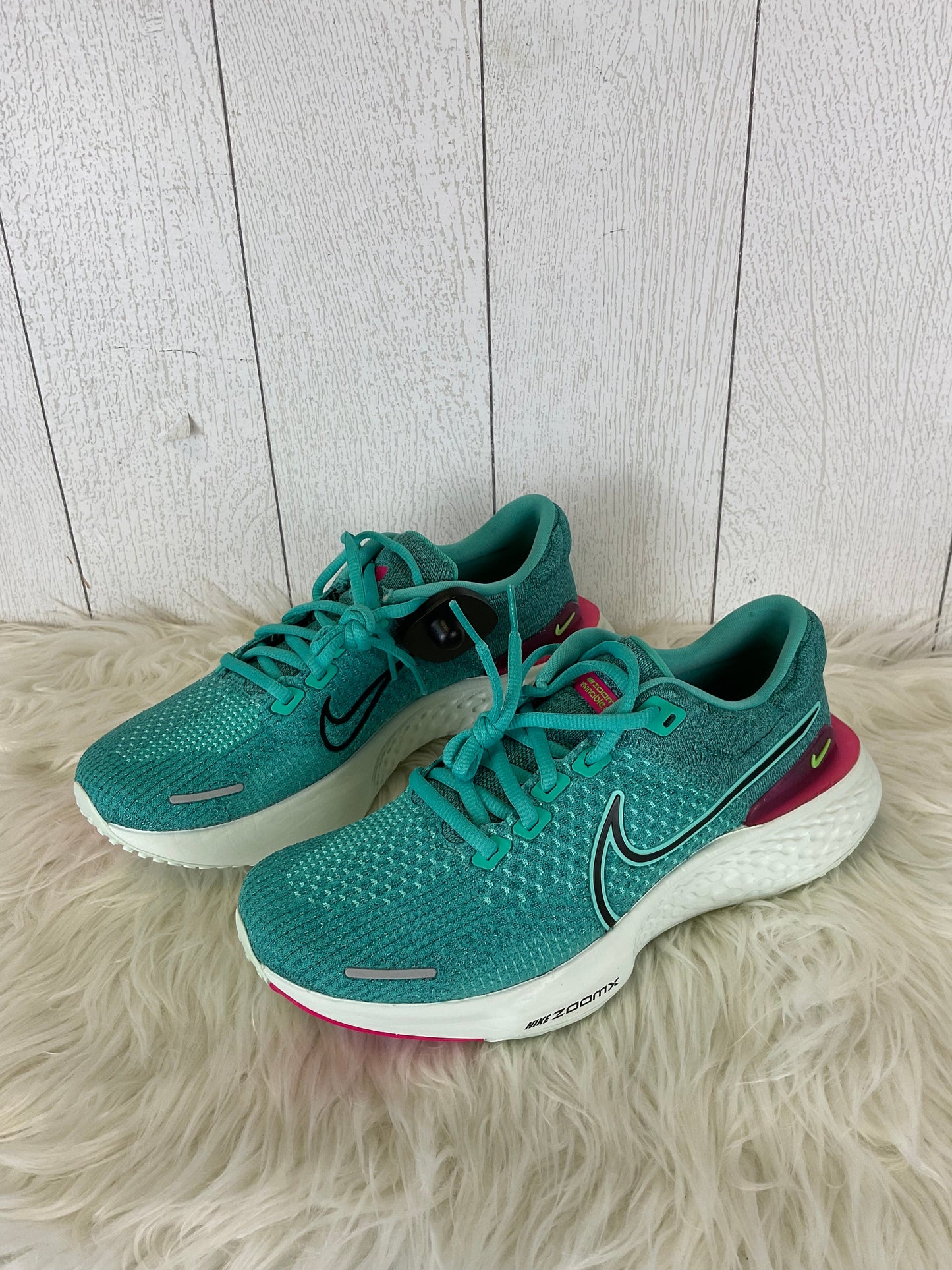 Shoes Athletic By Nike In Teal, Size: 9.5