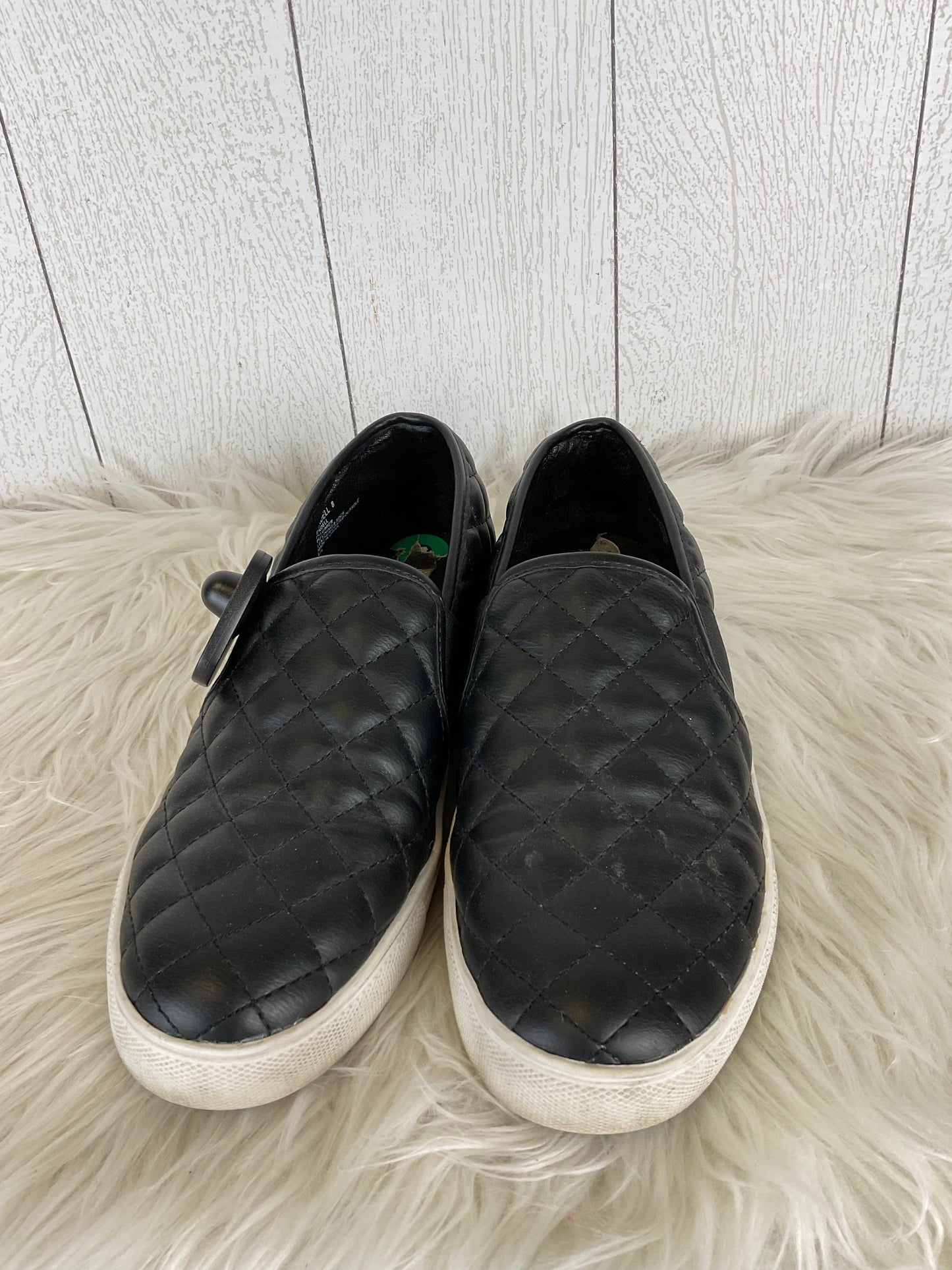 Shoes Flats By Steve Madden In Black & White, Size: 8