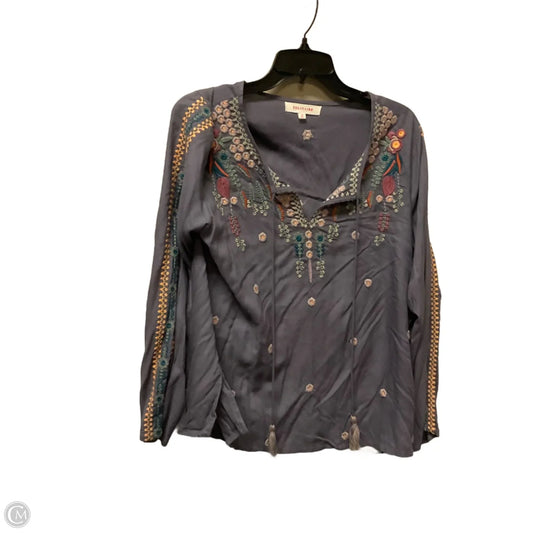 Top Long Sleeve By Solitaire In Grey, Size: M