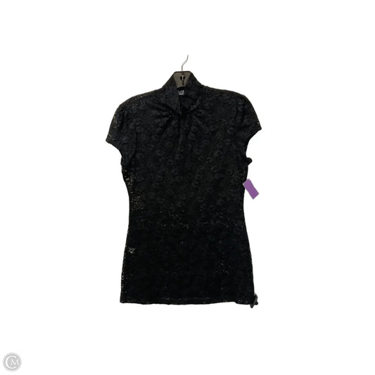 Top Short Sleeve By Express In Black, Size: S