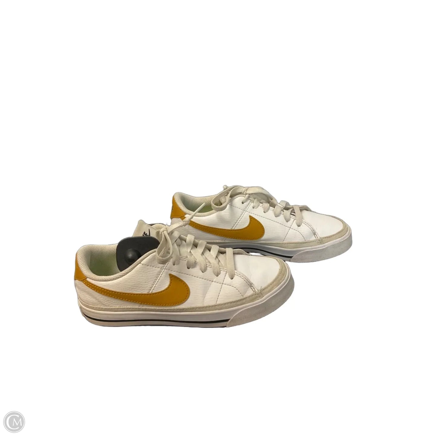 Shoes Sneakers By Nike In White, Size: 6.5
