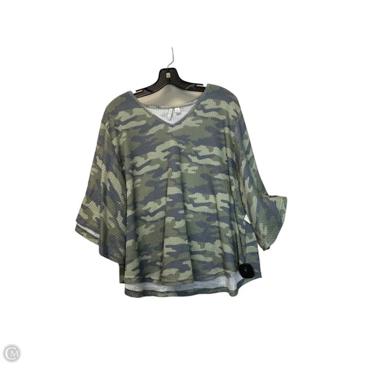 Top Short Sleeve By Caution To The Wind In Camouflage Print, Size: Xl