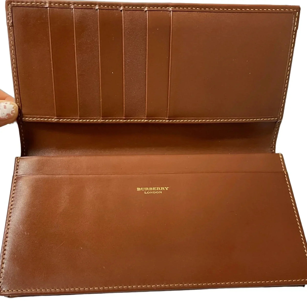 Wallet Luxury Designer By Burberry, Size: Medium