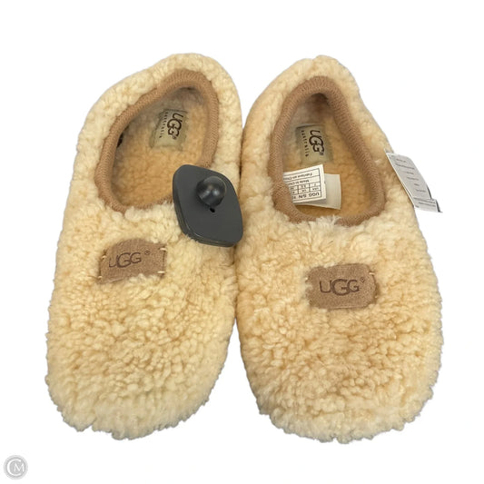Shoes Designer By Ugg In Cream, Size: 7