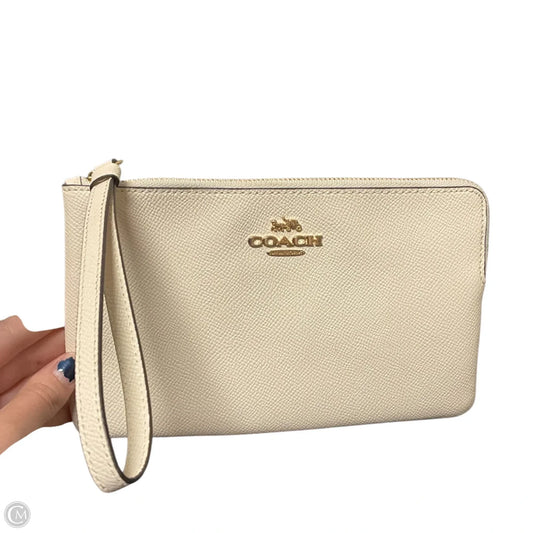 Wristlet Designer By Coach, Size: Medium
