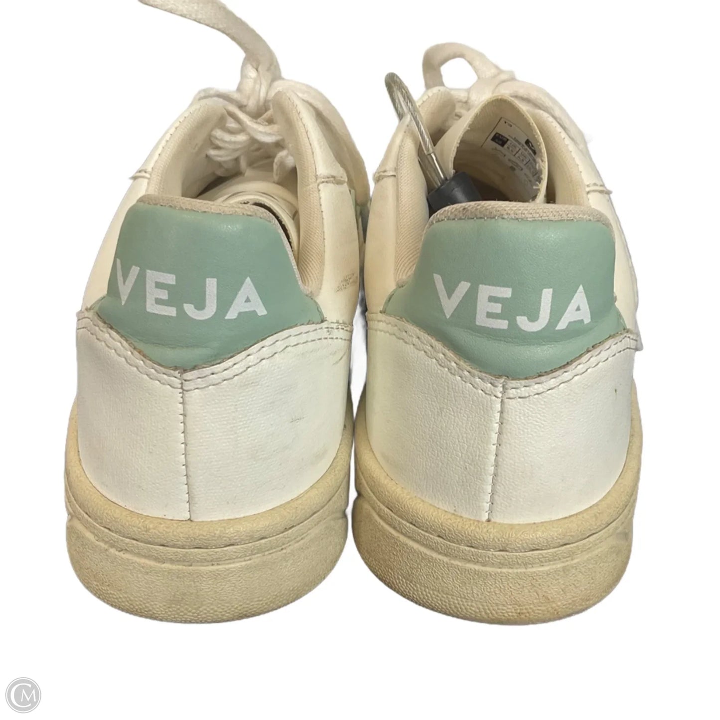 Shoes Sneakers By Veja In White, Size: 8.5