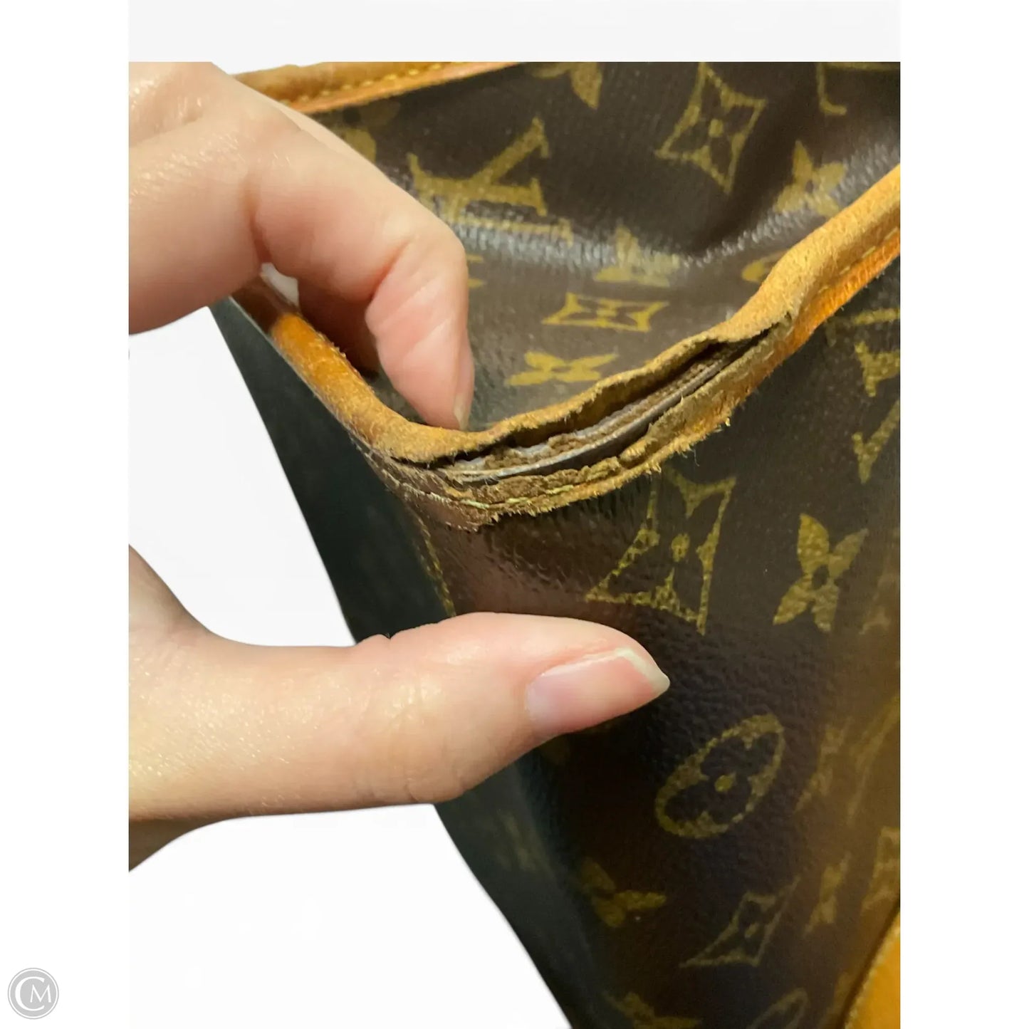 Handbag Luxury Designer By Louis Vuitton, Size: Medium