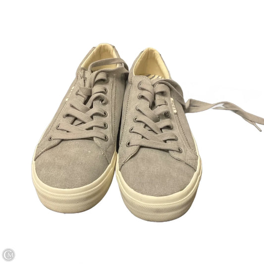 Shoes Sneakers By Taos In Grey, Size: 9.5