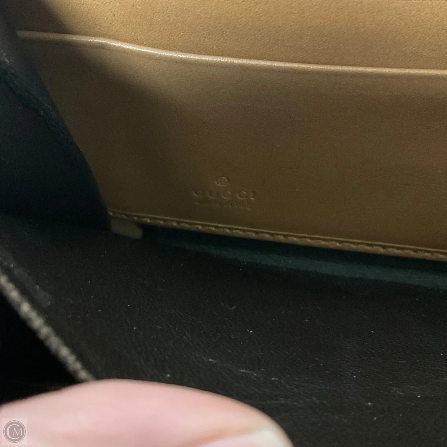 Wallet Luxury Designer By Gucci, Size: Medium